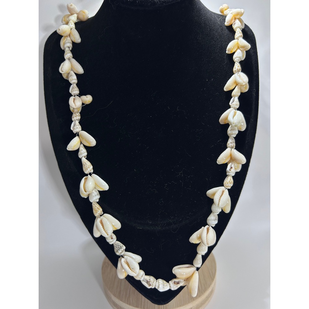Cowrie Shell Unbranded Necklace Unisex OS Cream Good Beach Boho Hawaiian